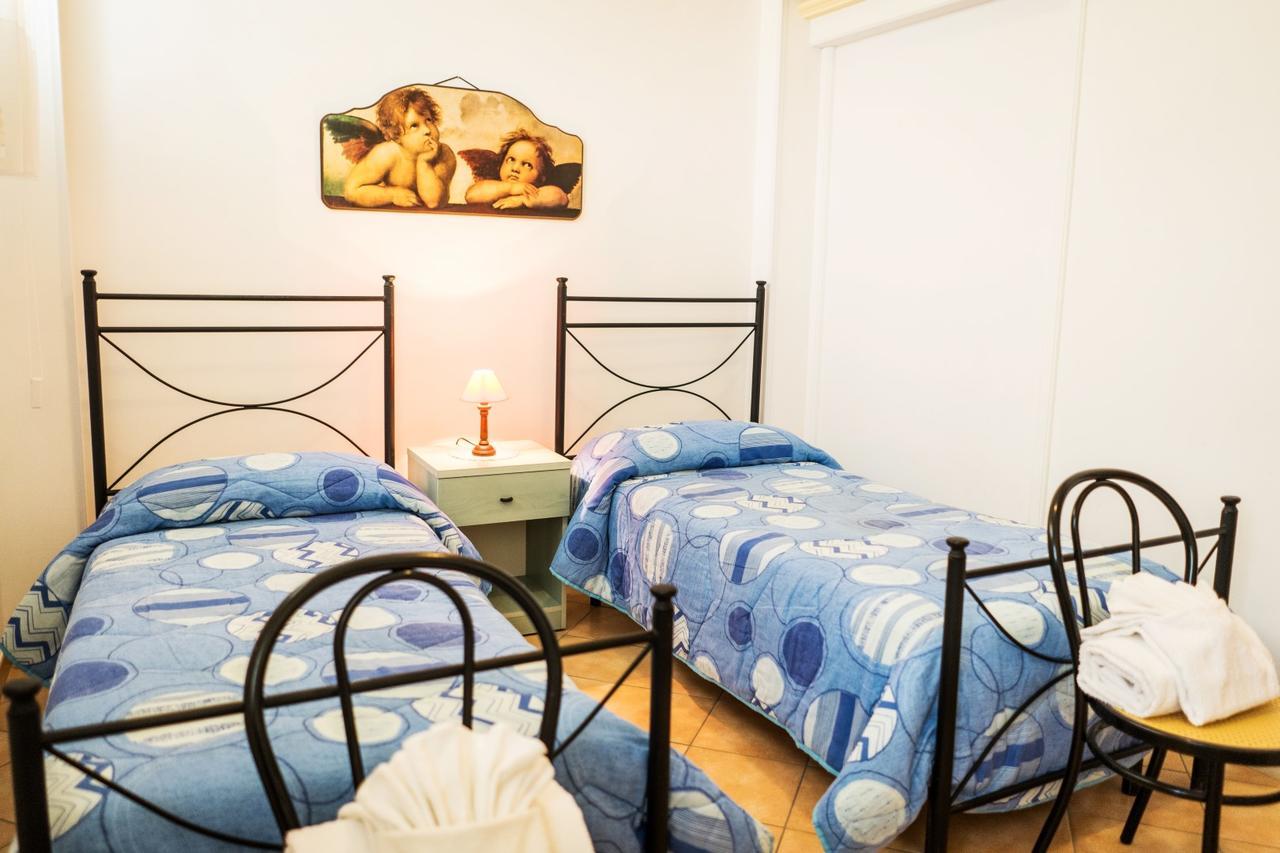 코쿠몰라 Li Pusciai B&B 외부 사진
