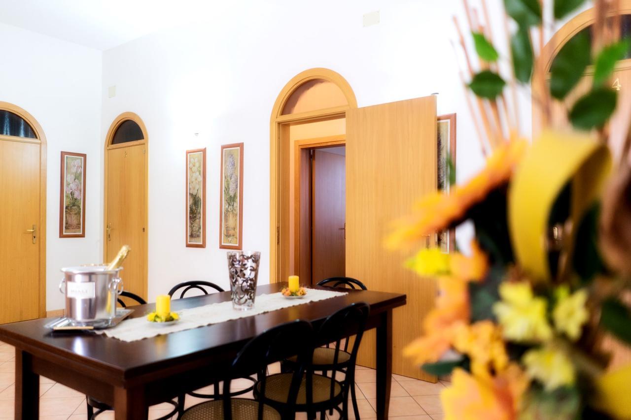 코쿠몰라 Li Pusciai B&B 외부 사진