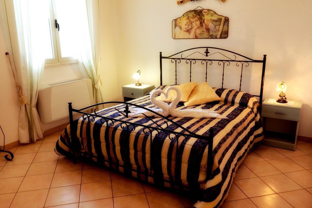 코쿠몰라 Li Pusciai B&B 외부 사진